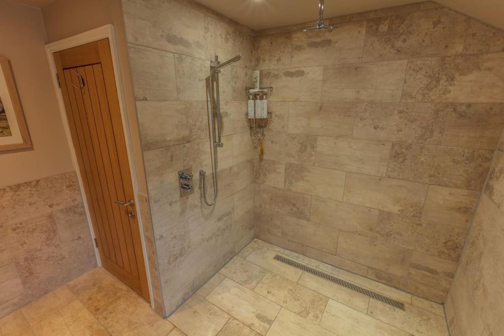 Halfmoon Lodge @ Knights Hole Wheelchair Access Cranbrook Eksteriør bilde