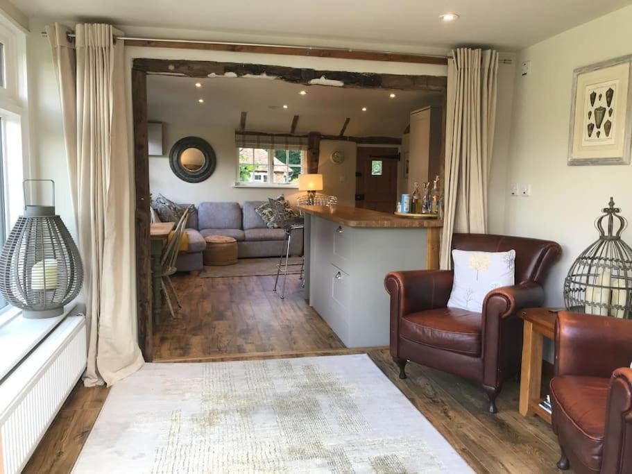 Halfmoon Lodge @ Knights Hole Wheelchair Access Cranbrook Eksteriør bilde